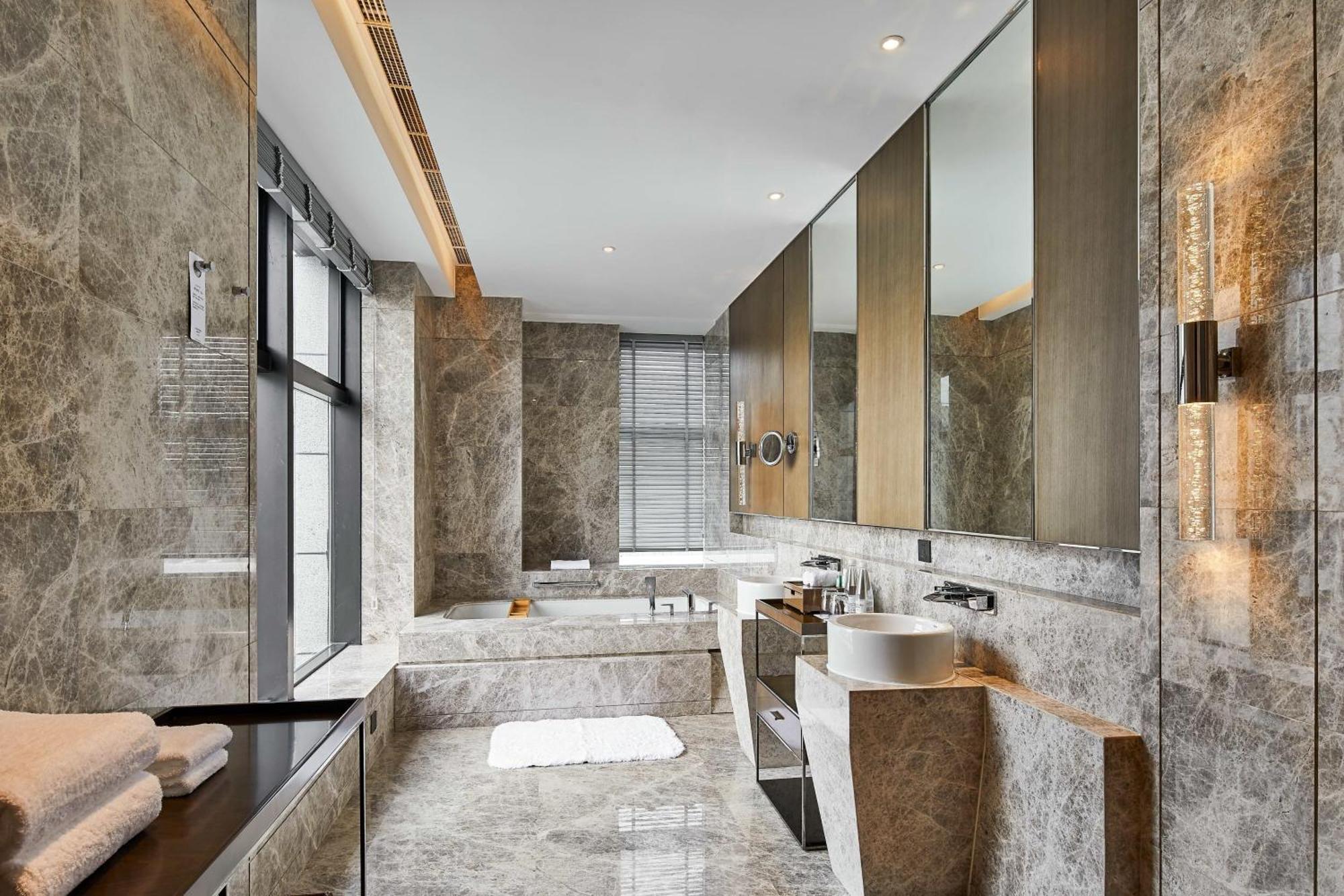 Courtyard By Marriott Xinchang Bagian luar foto