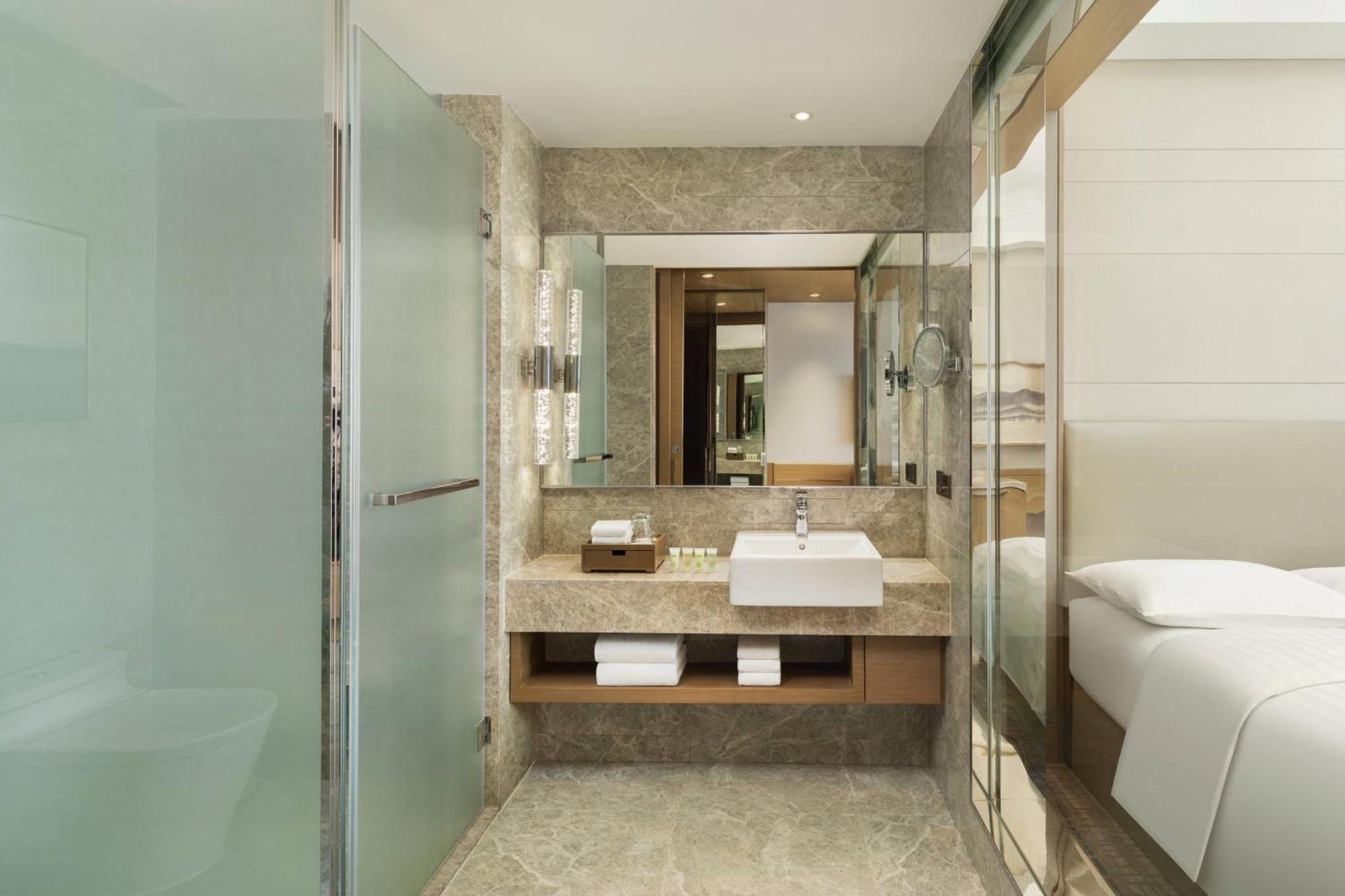 Courtyard By Marriott Xinchang Bagian luar foto