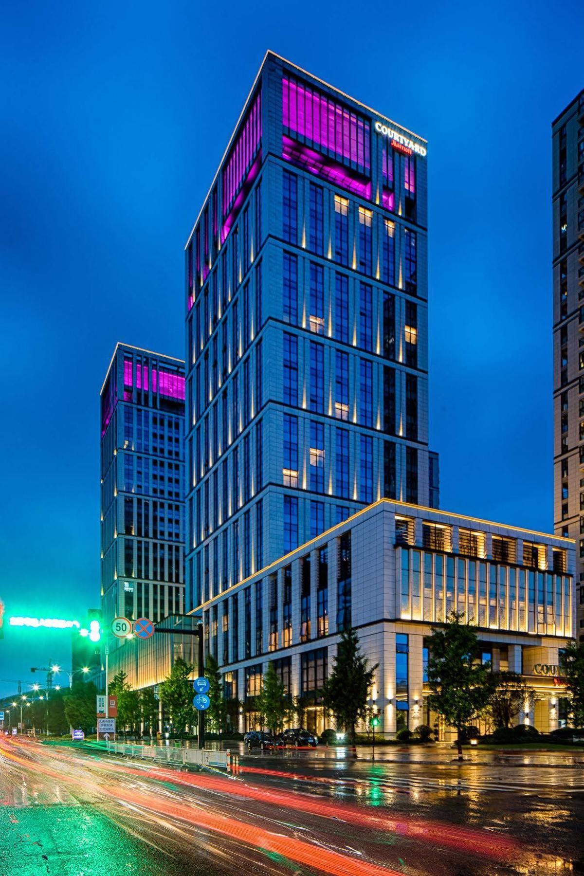 Courtyard By Marriott Xinchang Bagian luar foto